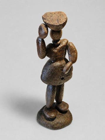 Donna portatrice dacqua - sculptuur - Shona - Zimbabwe
