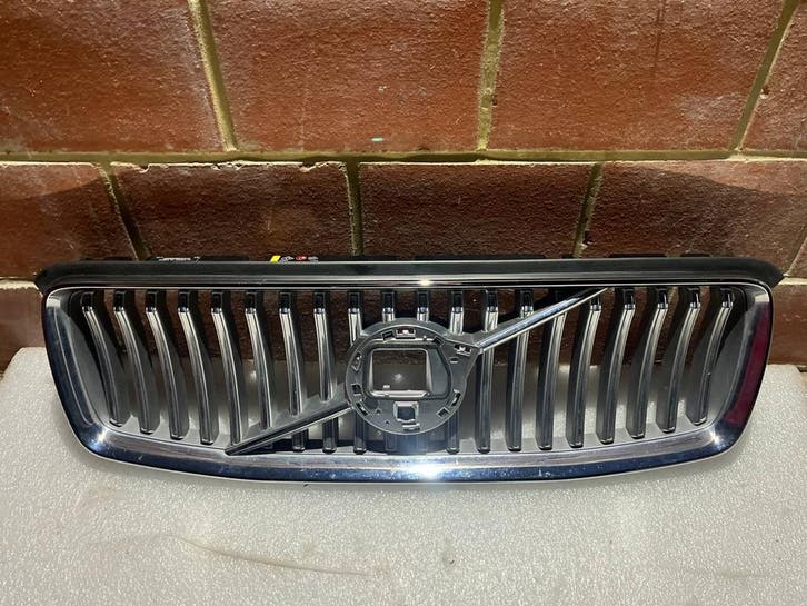 Calandre Volvo XC90 II Facelift 2019 - 2024 INSCRIPTION, Autos : Pièces & Accessoires, Carrosserie & Tôlerie, Volvo, Utilisé, Avant