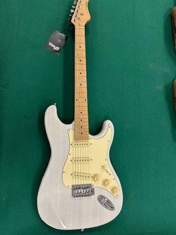 Stagg - SES 55 WHB sss - - Elektrische gitaar