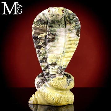 Serpentijn & Pyriet Cobra Sculptuur – Beschermer van Aarde