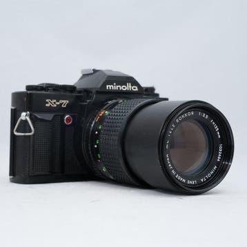 Minolta X-7 with MD 135mm f/3.5 lens Analoge camera