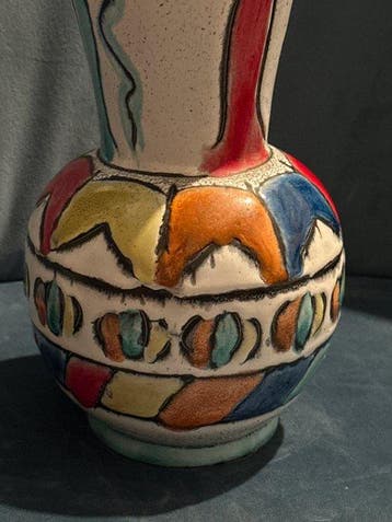 Vase Mid-Century en céramique émaillée Signé « Revi »