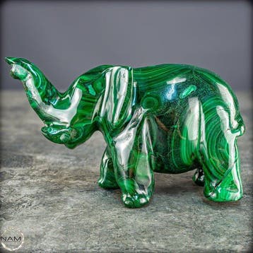 Prachtige malachiet-elefant – meesterwerk uit natuurlijk