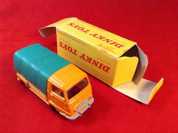 Dinky Toys 1:43 - Model vrachtwagen (2) - ref. #563 Renault