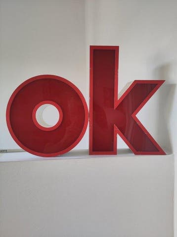 Industriële apparatuur - Duitsland - Letters die OK