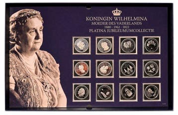 Nederland. Premium Platinum 12-Medal Collection Queen, Postzegels en Munten
