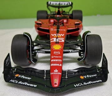 BBR 1:18 - Model sportwagen - Ferrari SF-23 Bahrain GP 2023, Hobby & Loisirs créatifs, Voitures miniatures | 1:5 à 1:12