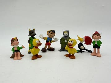 apollo , Disney - Figuur - 8 vintage rubberen figuren (8) -