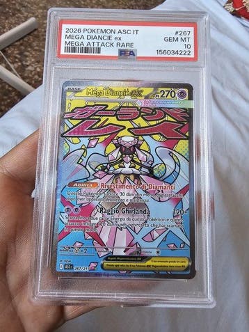 Pokémon - 1 Graded card - Diancie 267/217 Full art, Foil,, Hobby en Vrije tijd, Nieuw