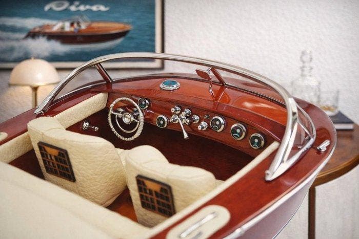 belle maquette riva 53 cm creme de Luxe en bois 1:14 -, Hobby en Vrije tijd, Modelauto's | 1:5 tot 1:12