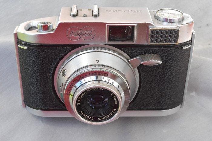 Schleussner Adox 300 met extra cassette | Analoge camera, Audio, Tv en Foto, Fotocamera's Analoog