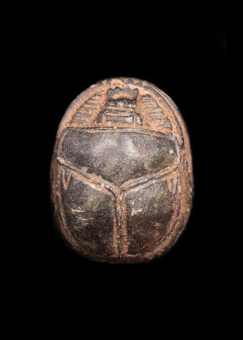 Oude Egypte, Nieuwe rijk Black Hardstone Grote scarabee, Antiquités & Art, Antiquités | Autres Antiquités
