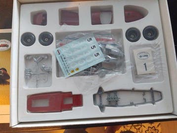 1:20 - Voiture de sport miniature - Ferrari