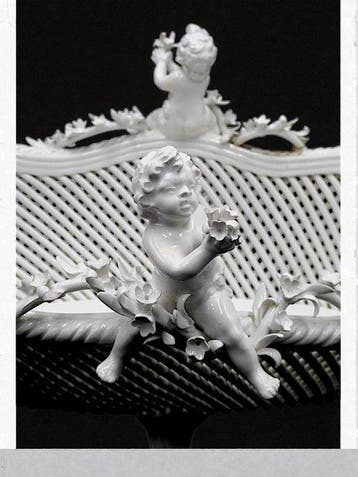 Capodimonte - Tafelmiddenstuk - Mod. Putti Origineel