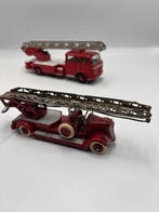 Dinky Toys 1:43 - Model bestelwagen (2) - Camion de pompiers, Nieuw