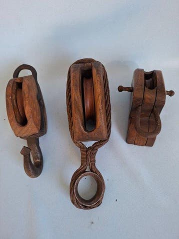 Ship’s pulley, Katrollen / blokken / hakblok (3) - Hout,