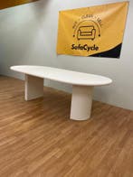 Gloednieuwe ovale mortex tafel met betonlook – Levering, Ophalen of Verzenden, Nieuw