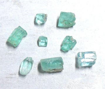 Mooie smaragdkristallen 100% natuurlijk Kristal- 1.63 g -