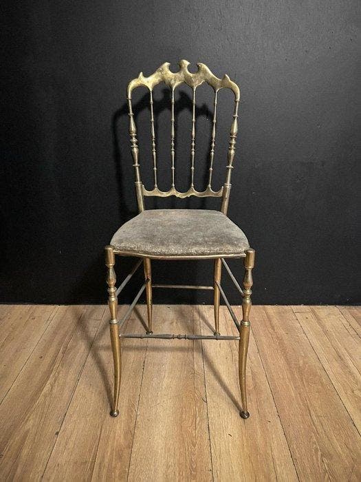 Stoel - Messing - Chiavarina-stoel van massief brons met een, Antiek en Kunst, Curiosa en Brocante