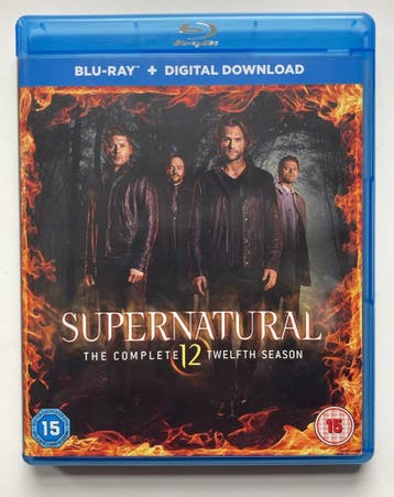 SUPERNATURAL SEASON 12 (IMPORT WITHOUT DUTCH SUBS) (BLURAY), Cd's en Dvd's, Gebruikt