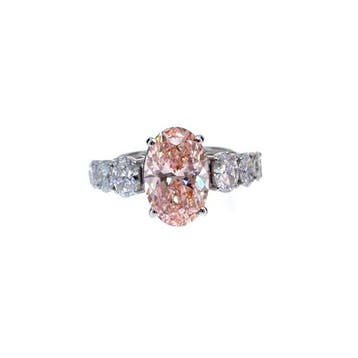 Ring - 14 karaat Witgoud - 5.01ct. tw. Roze Diamant (Fancy, Nieuw