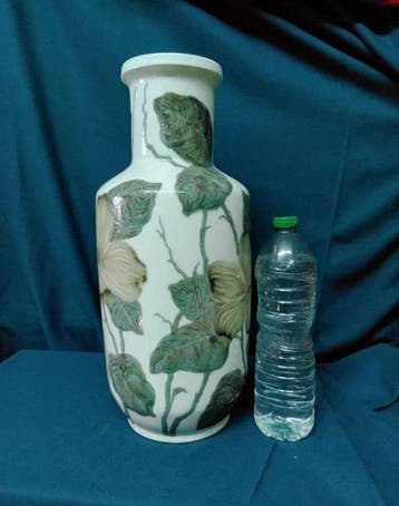 Lladró - Julio Ruiz - Vaas - Porselein - Ontwerp Flora 52 cm