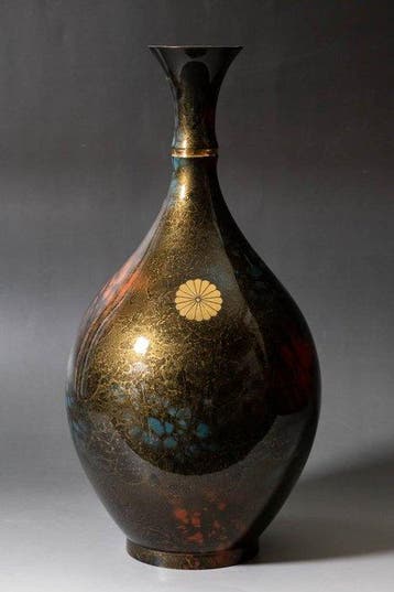 Gietkoperen vaas met chrysantenkroon - Koper - Shoho () -, Antiek en Kunst