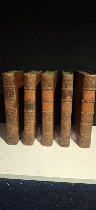 M.de Voltaire - Voltaire - Collection Complette des Œuvres /, Antiquités & Art