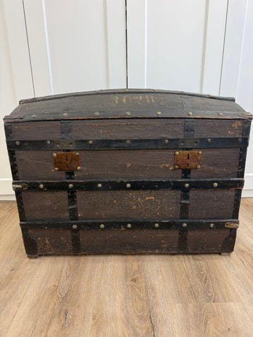 Kist - Hout, IJzer - DomeTopTrunk 1880 Engeland, Antiek en Kunst