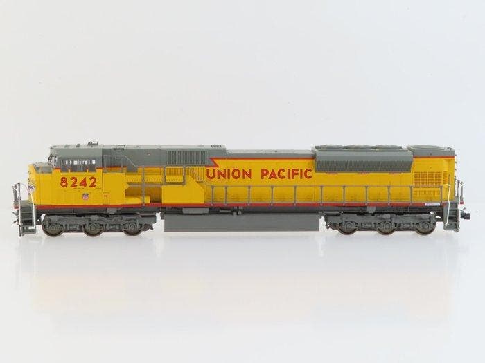 Kato H0 - 37-6362 - Diesellocomotief (1) - Type EMD, Hobby & Loisirs créatifs, Trains miniatures | HO