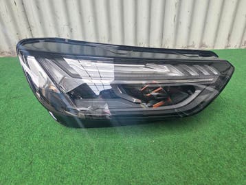 Phare av. droit Audi Q5 80A 2021-24 Matrix LED 80A941036E, Ophalen, Utilisé, Audi