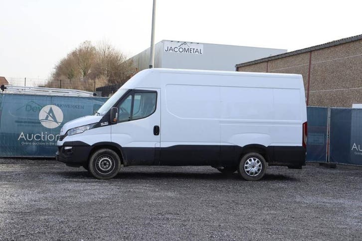 Veiling: Bestelwagen IVECO Daily 35-160 Diesel 115kW 2019, Autos, Camionnettes & Utilitaires, Enlèvement