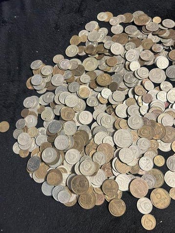 Union soviétique (URSS), Russie. Huge 2.3kg Bulk Lot of Old