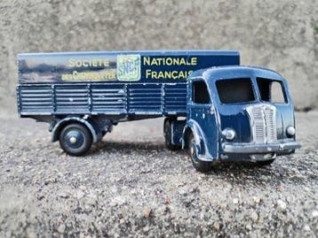 Dinky Toys 1:43 - Model vrachtwagen - Tracteur Panhard, Nieuw