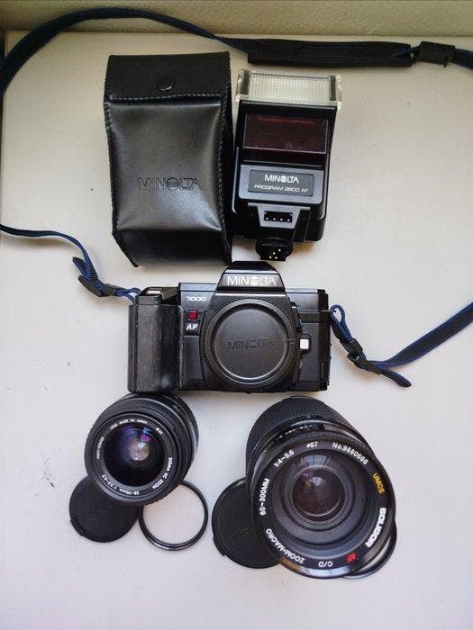 Minolta 7000 + Sigma UC Zoom 3.5-4.5/28-70mm + Soligor, TV, Hi-fi & Vidéo, Appareils photo analogiques