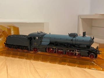 Märklin H0 - 3311 - Stoomlocomotief met tender (1) - Klasse, Nieuw
