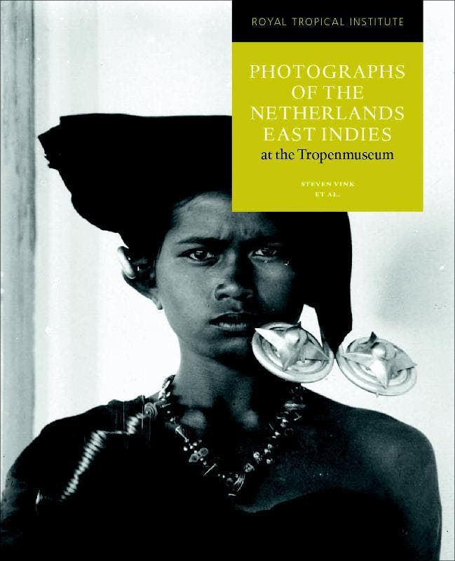 Photographs of the Netherlands East Indies at the, Boeken, Kunst en Cultuur | Beeldend, Zo goed als nieuw, Verzenden