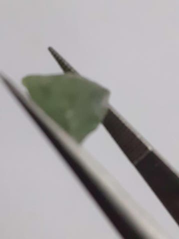 Natural green Apatite - 3.679 ct - Rough Gemstone, Verzenden