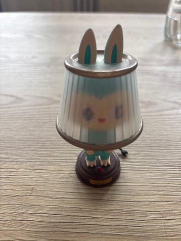 Pop Mart - Speelgoed konijn lampfiguur