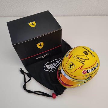 Ferrari - Lewis Hamilton - 2025 - Schaal 1/2-helm, Verzamelen, Nieuw