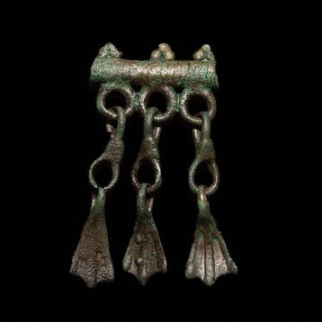 Viking periode Brons Amulet with Three Duck Feet - 58 mm