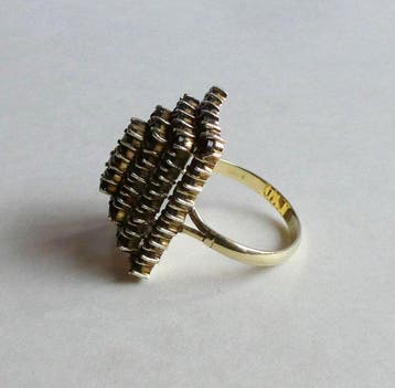 Ring - 14 karaat Geel goud - 4.00ct. tw. Granaat - Granaat -