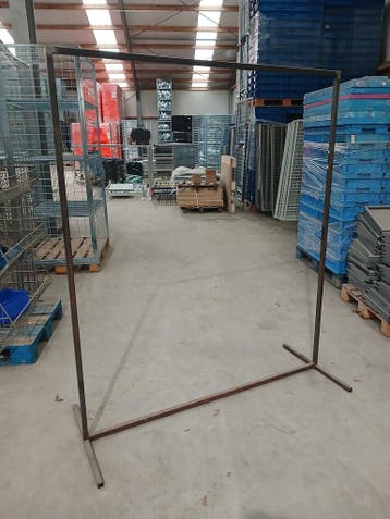 Confectierek metaal gebruikt B186xH163 cm met wielen, Ophalen of Verzenden