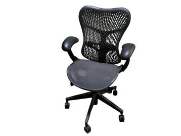 Herman Miller Mirra 2, Nieuwstaat, Overige kleuren, Verzenden, Zo goed als nieuw, Bureaustoel