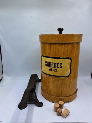 Outil de pharmacie Antique