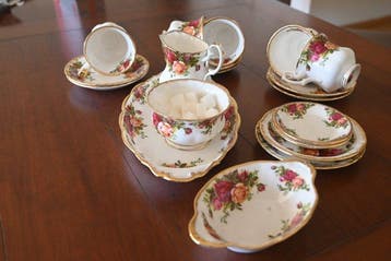 Royal Albert - Koffie- en theeservies (19) -, Antiek en Kunst