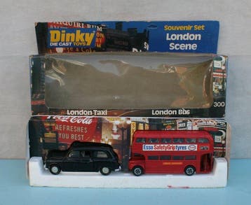 Dinky - Modelauto (2) - The London Scene with Austin Taxi, Nieuw