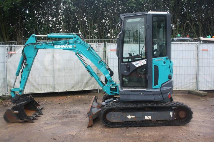 Veiling: Rupsgraafmachine Sunward SWE25UF Diesel 14.6kW 2019, Zakelijke goederen, Machines en Bouw | Kranen en Graafmachines, Ophalen