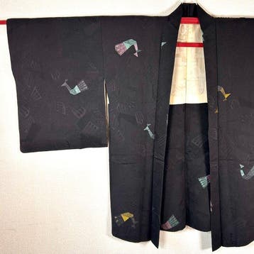 Topkwaliteit Haori: Juko-ori-weefsel, pauwenmotief, zwarte