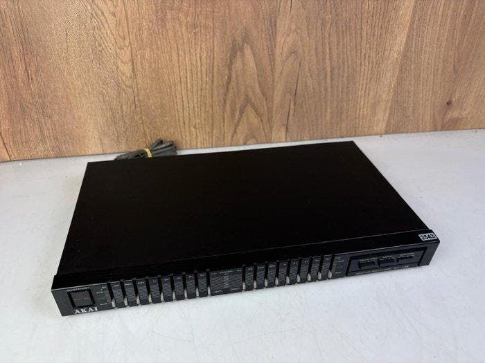 Akai - EA-A22 Equalizer, Audio, Tv en Foto, Radio's